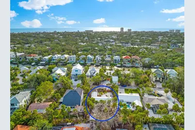 5019 Commonwealth Drive, Sarasota, FL 34242 - Photo 1