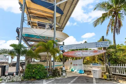 5019 Commonwealth Drive, Sarasota, FL 34242 - Photo 37