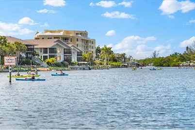 5019 Commonwealth Drive, Sarasota, FL 34242 - Photo 23