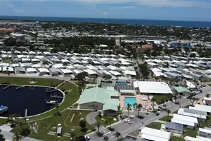 602 Carefree, Venice, FL 34285 - Photo 3