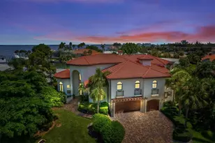 524 Schooner Ln, Longboat Key, FL 34228 - Photo 1