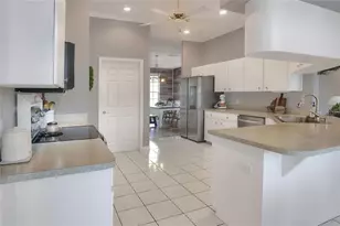 5810 Lake Victoria Dr, Lakeland, FL 33813 - Photo 13