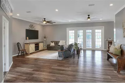 5810 Lake Victoria Drive, Lakeland, FL 33813 - Photo 3