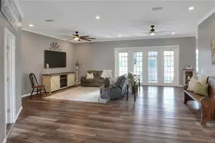 5810 Lake Victoria Dr, Lakeland, FL 33813 - Photo 3
