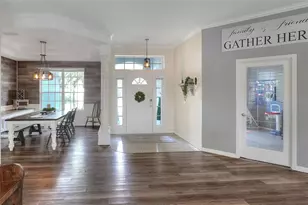 5810 Lake Victoria Dr, Lakeland, FL 33813 - Photo 5