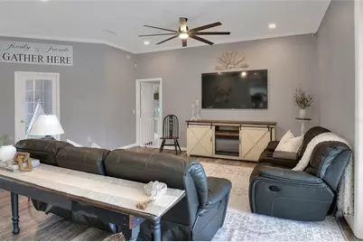 5810 Lake Victoria Drive, Lakeland, FL 33813 - Photo 7