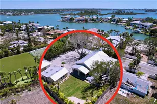 763 Siesta Dr, Sarasota, FL 34242 - Photo 1