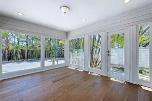 763 Siesta Dr, Sarasota, FL 34242 - Photo 35