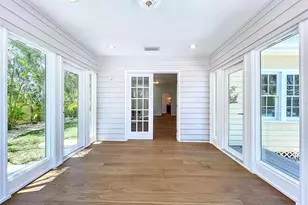 763 Siesta Dr, Sarasota, FL 34242 - Photo 37