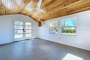 763 Siesta Dr, Sarasota, FL 34242 - Photo 87