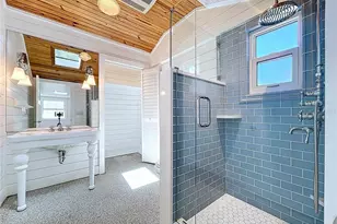 763 Siesta Dr, Sarasota, FL 34242 - Photo 85