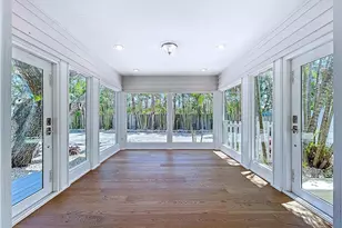 763 Siesta Dr, Sarasota, FL 34242 - Photo 33