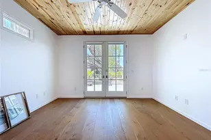 763 Siesta Dr, Sarasota, FL 34242 - Photo 47