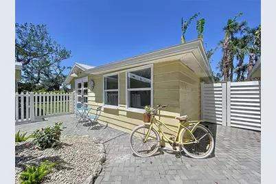 763 Siesta Drive, Sarasota, FL 34242 - Photo 15