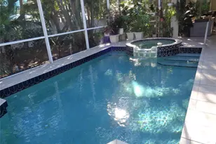 1354 Tearose Pl, Sarasota, FL 34239 - Photo 25