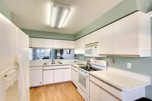 2608 Waterford Way, Palmetto, FL 34221 - Photo 9