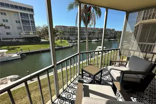 1300 N Portofino Dr, Sarasota, FL 34242 - Photo 15