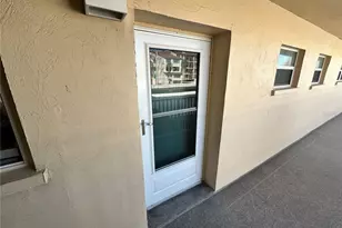 1300 N Portofino Dr, Sarasota, FL 34242 - Photo 3