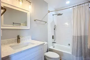 2424 Bay Dr, Bradenton, FL 34207 - Photo 19