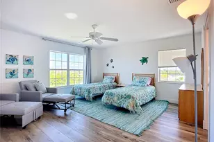 2424 Bay Dr, Bradenton, FL 34207 - Photo 47