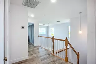 2424 Bay Dr, Bradenton, FL 34207 - Photo 49