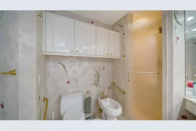 1241 Gulf Of Mexico Drive #603, Longboat Key, FL 34228 - Photo 33