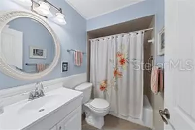 7860 Holiday Drive, Sarasota, FL 34231 - Photo 11