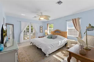 7860 Holiday Dr, Sarasota, FL 34231 - Photo 29