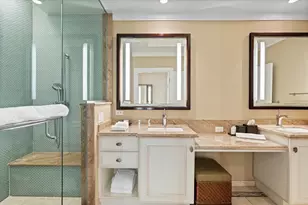 915 Seaside Dr, Sarasota, FL 34242 - Photo 31