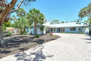 4852 Featherbed Ln, Sarasota, FL 34242 - Photo 3