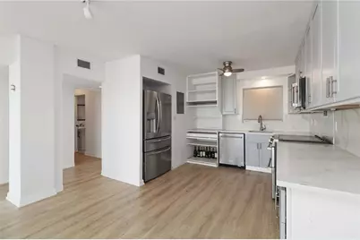 33 S Gulfstream Avenue #905, Sarasota, FL 34236 - Photo 9