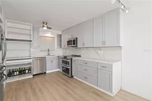 33 S Gulfstream Ave, Sarasota, FL 34236 - Photo 11