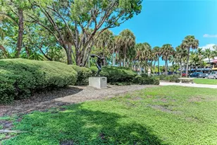 101 Benjamin Franklin Dr, Sarasota, FL 34236 - Photo 49