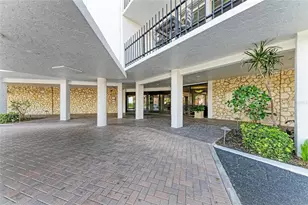 101 Benjamin Franklin Dr, Sarasota, FL 34236 - Photo 33