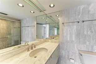 101 Benjamin Franklin Dr, Sarasota, FL 34236 - Photo 23