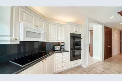 675 Longboat Club Road #23A, Longboat Key, FL 34228 - Photo 23