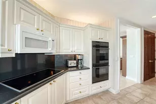 675 Longboat Club Rd, Longboat Key, FL 34228 - Photo 23