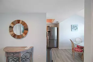 1206 Siesta Bayside Dr, Sarasota, FL 34242 - Photo 7