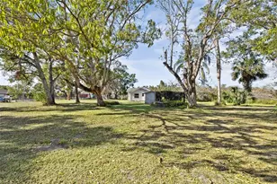 611 29th St E, Bradenton, FL 34208 - Photo 13