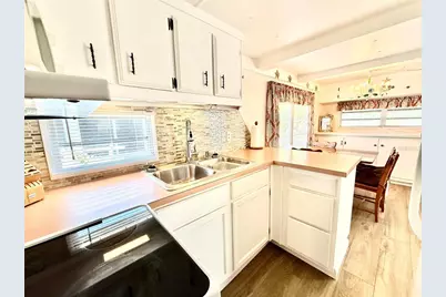 3300 26th Avenue E #217, Bradenton, FL 34208 - Photo 7