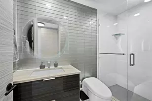 415 L Ambiance Dr, Longboat Key, FL 34228 - Photo 25