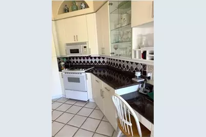 8974 Grey Oaks Avenue, Sarasota, FL 34238 - Photo 3