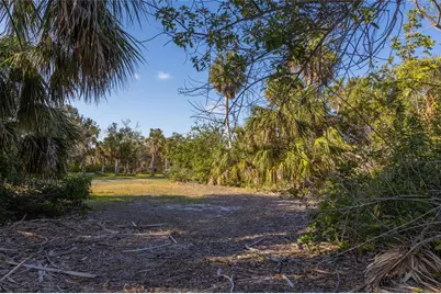 560 Gulf Bay Road, Longboat Key, FL 34228 - Photo 7