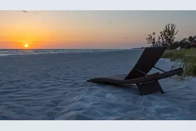 560 Gulf Bay Road, Longboat Key, FL 34228 - Photo 13