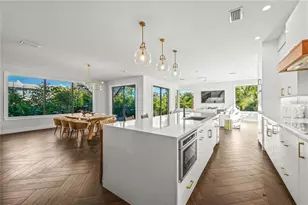 135 Grant Dr, Sarasota, FL 34236 - Photo 15