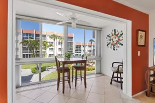 210 Santa Maria St, Venice, FL 34285 - Photo 9