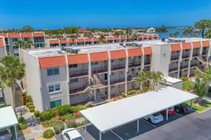 210 Santa Maria St, Venice, FL 34285 - Photo 5