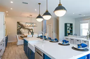 221 Grant Dr, Sarasota, FL 34236 - Photo 13