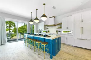 221 Grant Dr, Sarasota, FL 34236 - Photo 7