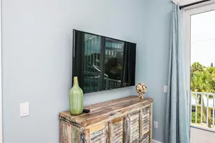 221 Grant Dr, Sarasota, FL 34236 - Photo 23